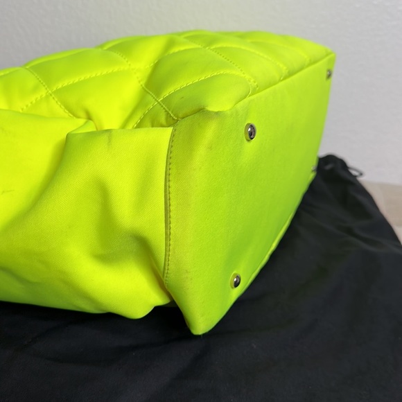 Chanel biarritz rare color tote bag - Picture 5 of 16